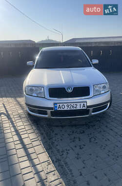 Лифтбек Skoda Superb 2006 в 