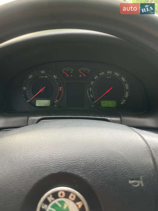 Лифтбек Skoda Superb 2006 в Мукачево