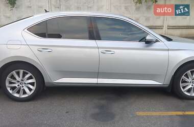Лифтбек Skoda Superb 2018 в 