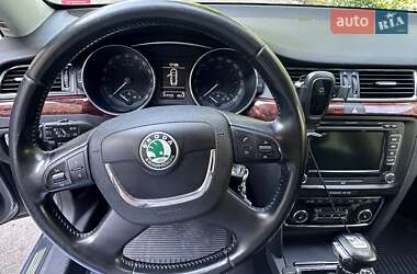 Универсал Skoda Superb 2012 в 