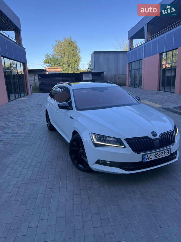 Универсал Skoda Superb 2017 в Луцке