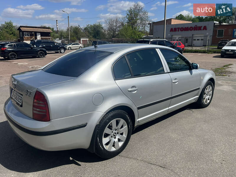Ліфтбек Skoda Superb 2005 в Прилуках