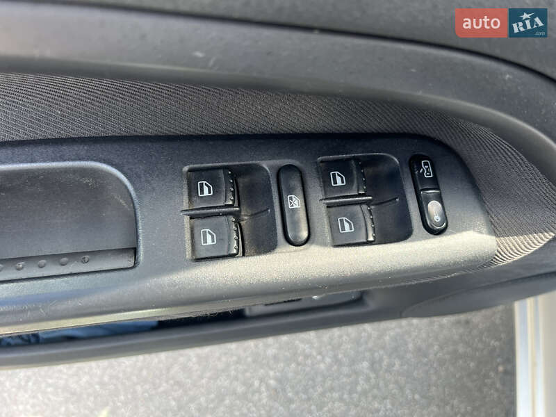 Ліфтбек Skoda Superb 2005 в Прилуках