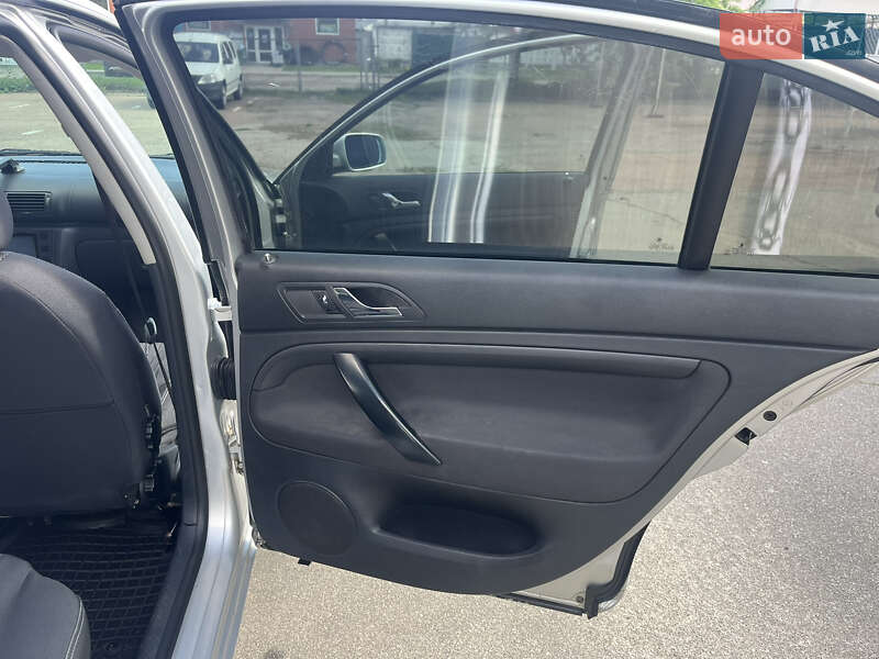 Ліфтбек Skoda Superb 2005 в Прилуках