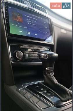 Лифтбек Skoda Superb 2010 в 
