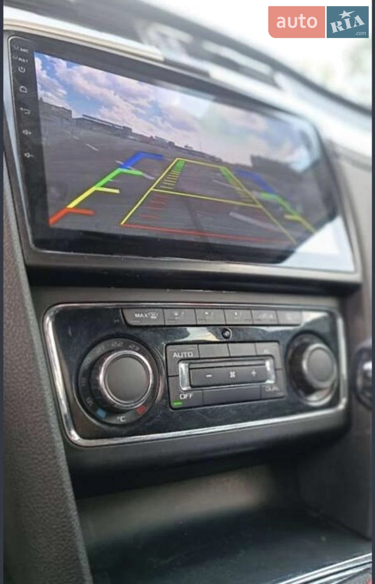 2010 Skoda Superb - мініатюра 7