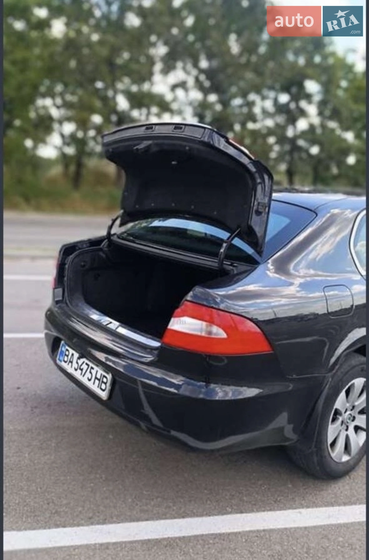 2010 Skoda Superb - мініатюра 10