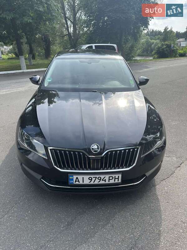Лифтбек Skoda Superb 2015 в Киеве