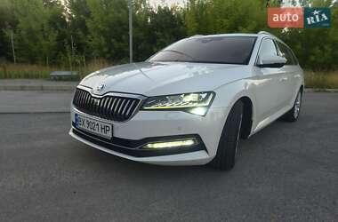 Универсал Skoda Superb 2019 в Староконстантинове