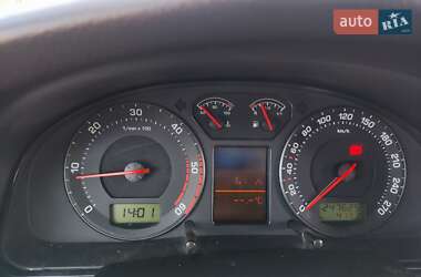Лифтбек Skoda Superb 2003 в 