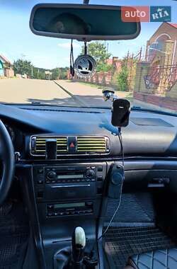 Лифтбек Skoda Superb 2003 в 