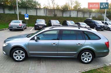 Універсал Skoda Superb 2011 в Тернополі