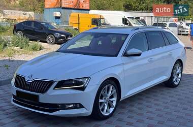 Универсал Skoda Superb 2019 в 