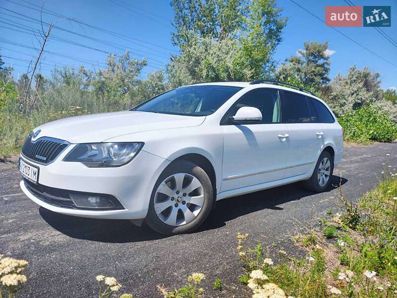 Универсал Skoda Superb 2014 в Слобожанском