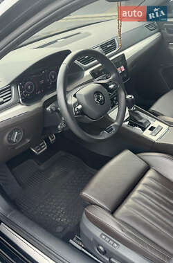 Ліфтбек Skoda Superb 2021 в 