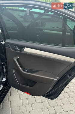 Ліфтбек Skoda Superb 2021 в 