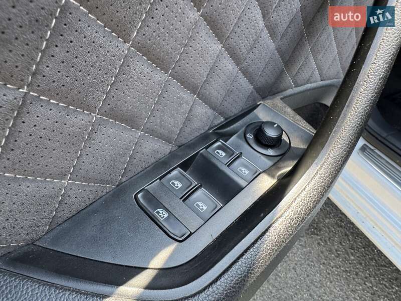 Ліфтбек Skoda Superb 2015 в Києві