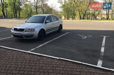 Лифтбек Skoda Superb 2006 в 