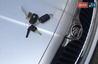 Лифтбек Skoda Superb 2006 в 