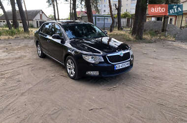 Лифтбек Skoda Superb 2010 в Смеле