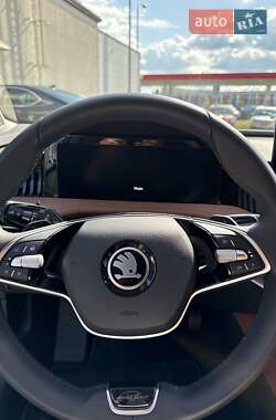 Лифтбек Skoda Superb 2024 в Львове