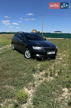 Універсал Skoda Superb 2013 в Софіївській Борщагівці