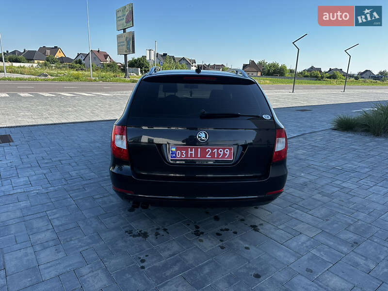 Универсал Skoda Superb 2010 в Луцке