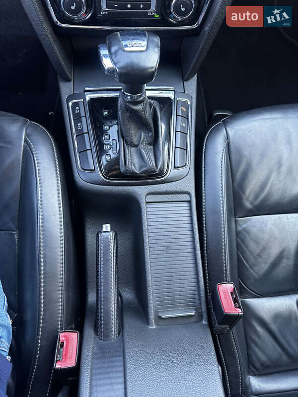 Универсал Skoda Superb 2010 в Луцке
