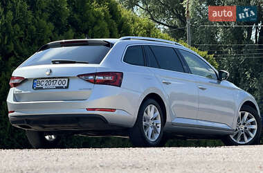 Универсал Skoda Superb 2017 в 