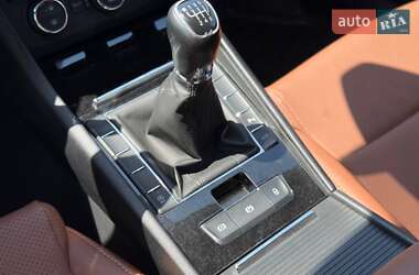 Лифтбек Skoda Superb 2015 в 