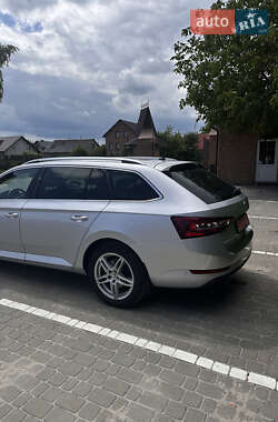 Универсал Skoda Superb 2018 в 