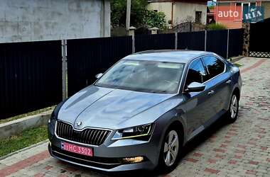 Ліфтбек Skoda Superb 2019 в Сваляві