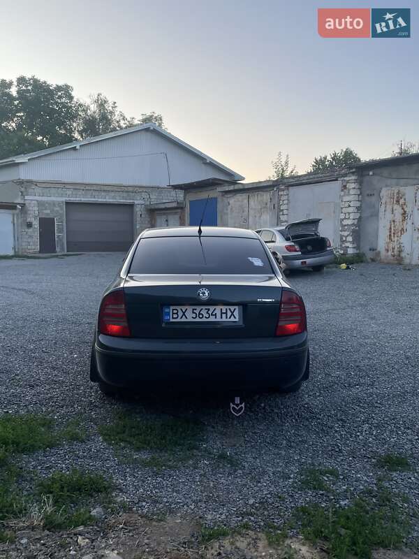 Лифтбек Skoda Superb 2003 в Каменец-Подольском