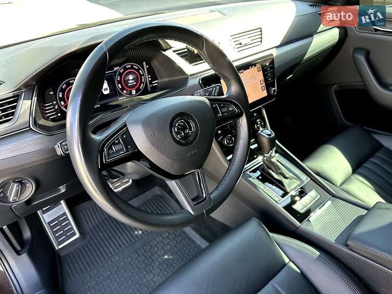 Ліфтбек Skoda Superb 2019 в Дніпрі