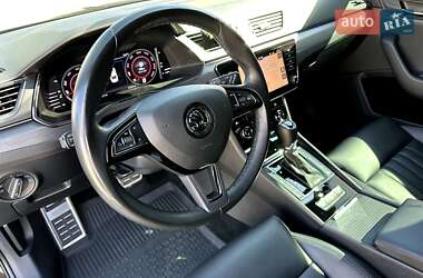 Лифтбек Skoda Superb 2019 в 