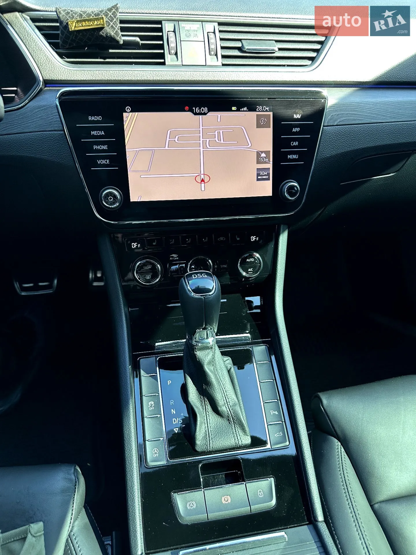 2019 Skoda Superb - мініатюра 14