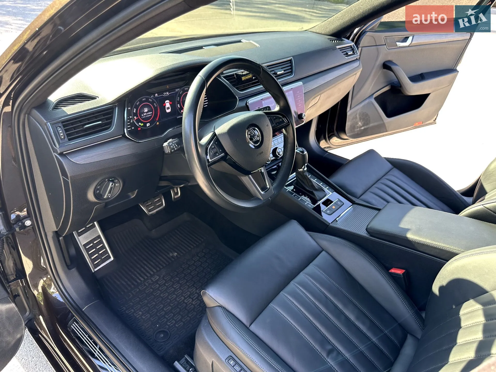 2019 Skoda Superb - мініатюра 16