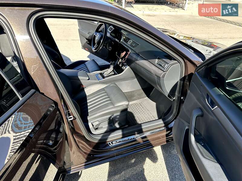 Ліфтбек Skoda Superb 2019 в Дніпрі
