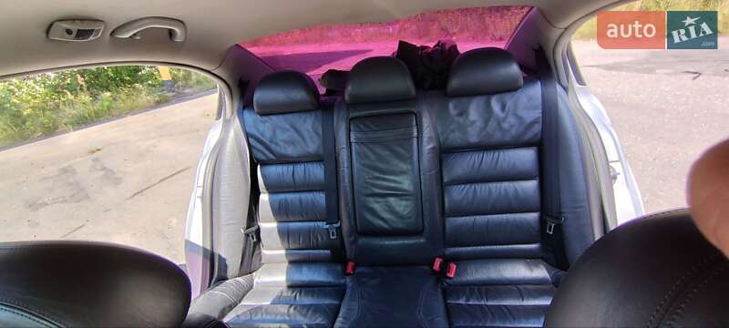 Лифтбек Skoda Superb 2004 в Сарнах