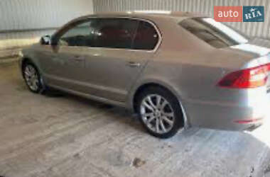 Лифтбек Skoda Superb 2014 в Доброполье