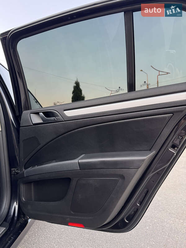Лифтбек Skoda Superb 2012 в Харькове