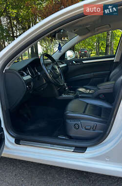 Лифтбек Skoda Superb 2013 в 