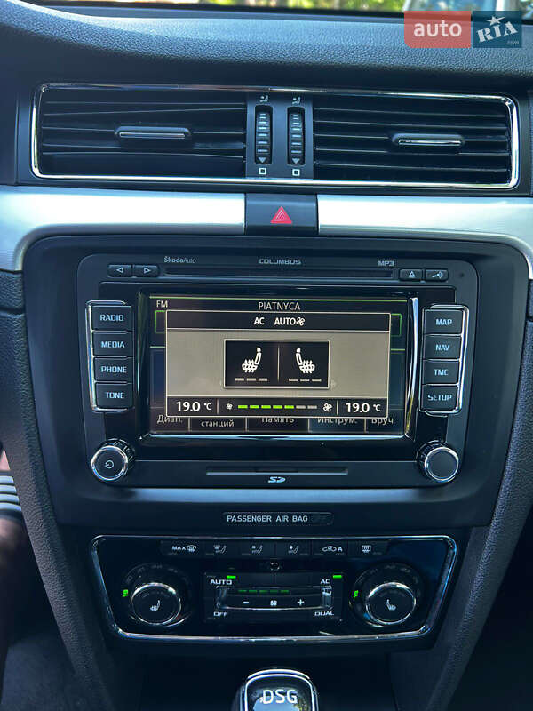 Лифтбек Skoda Superb 2013 в Черновцах