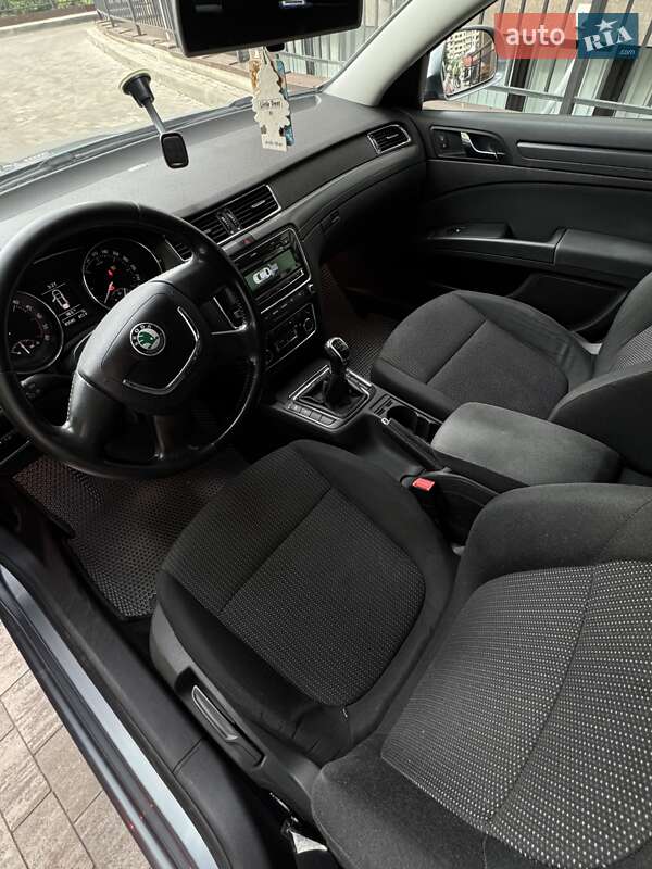 Лифтбек Skoda Superb 2009 в Киеве