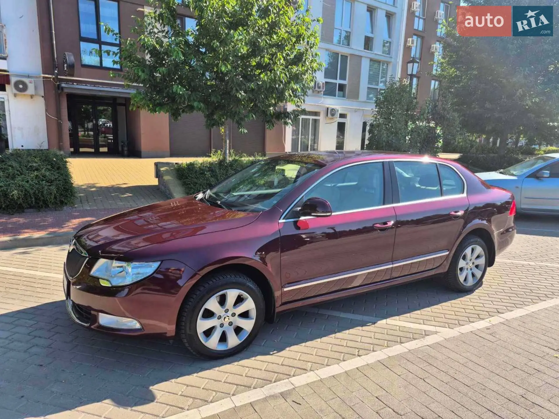 2010 Skoda Superb - мініатюра 13