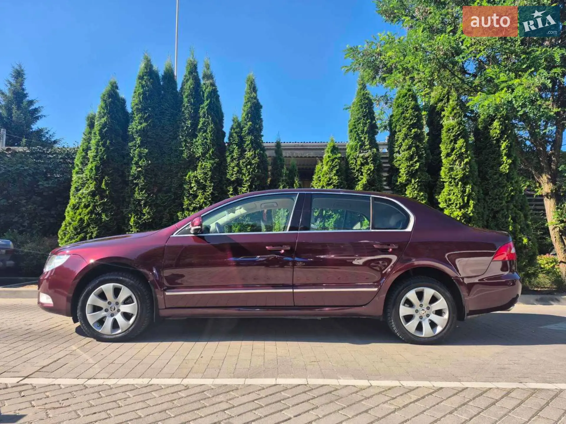 2010 Skoda Superb - мініатюра 20