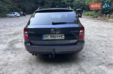 Универсал Skoda Superb 2013 в 