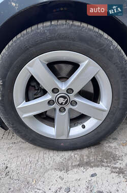 Универсал Skoda Superb 2013 в 