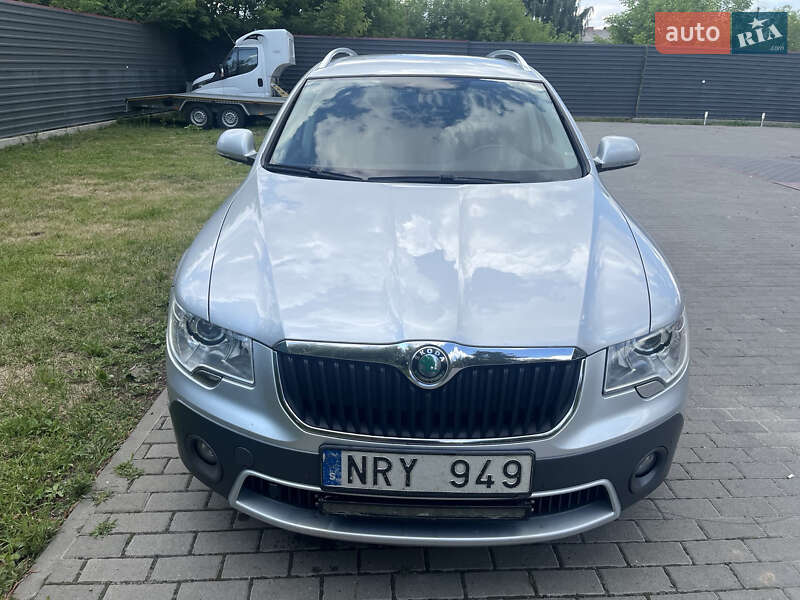 Универсал Skoda Superb 2013 в Радивилове