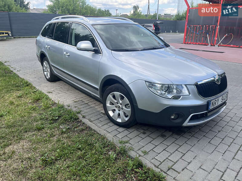 Универсал Skoda Superb 2013 в Радивилове